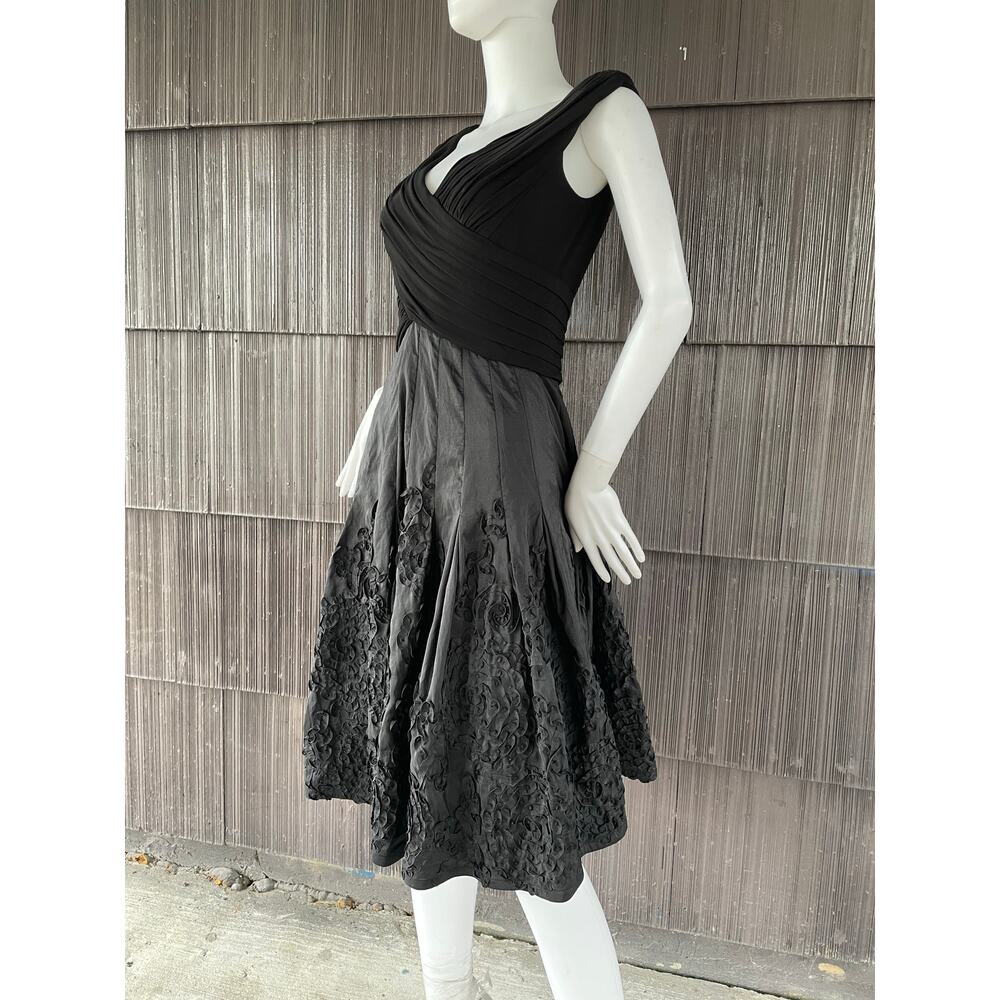 🔥NWT Vintage Cache Pleated bodice Fit & Flare Rosette Black Dress Dark Romantic
